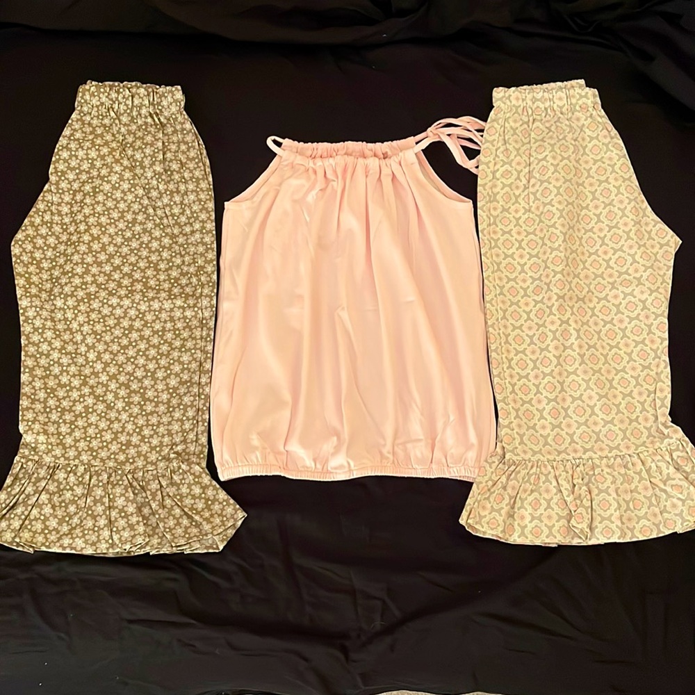 BOUTIQUE Ruffle Pants and Side Tie Tank Top Set